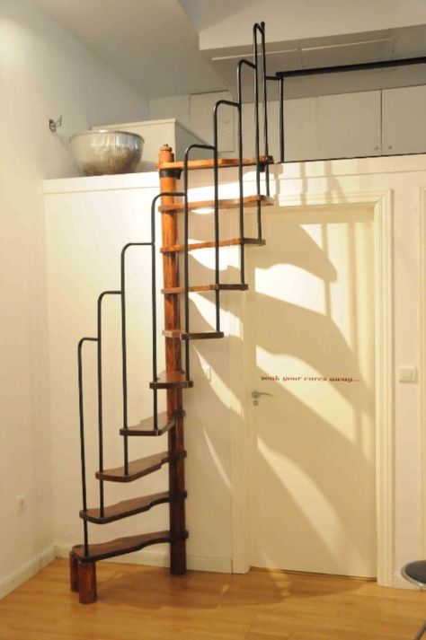 Staircase solutions beyond the typical loft ladder.  The last one collapses/extends to be very compact.  The down side to it is the bulk of the unit when stowed, should that be a concern to you. Tiny House Stairs, Stairs Makeover, Spiral Staircases, Loft Stairs, Loft Ladder, Attic Stairs, Tiny Home Ideas, Spiral Stairs, Tiny Spaces