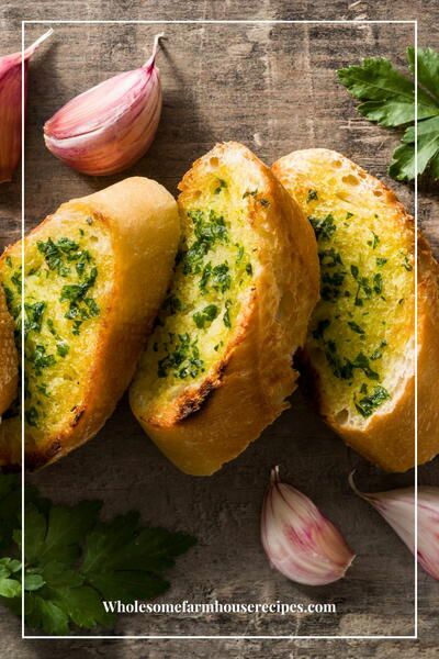 Baguette Garlic Bread, Easy Dinner Dishes, French Loaf, Make Garlic Bread, Beer Bread Recipe, Slow Cooker Times, Baguette Recipe, Winter Cooking, Garlic Bread Recipe