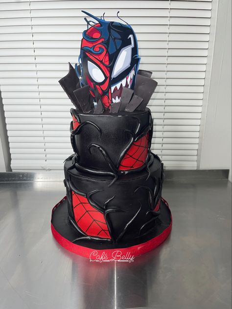 Venom And Carnage Cake, Carnage Cake Ideas, Venom Carnage Cake, Spiderman And Venom Birthday Party, Spider Man And Venom Cake, Spider Man Vs Venom Birthday Party, Spiderman Venom Birthday Party, Venom Birthday Party Ideas Decorations, Spider Man Venom Cake