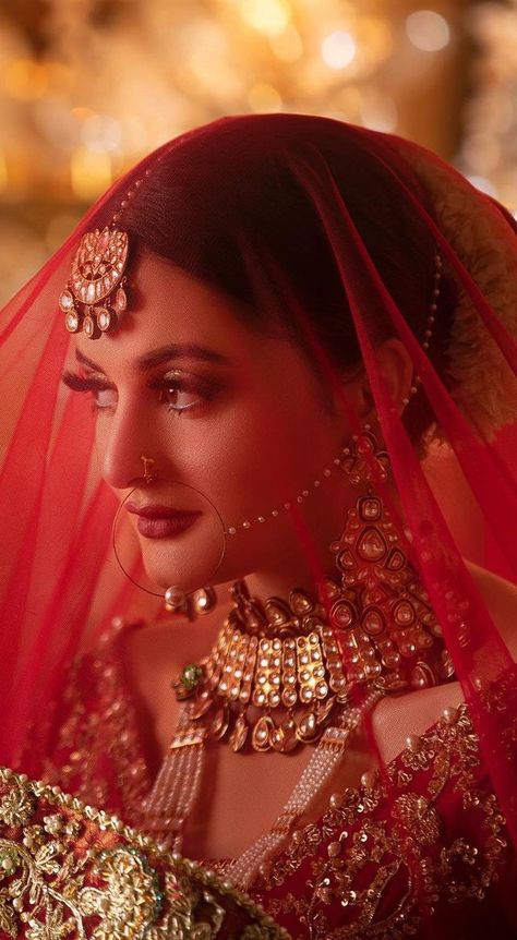 Zara Noor Abbas, Indian Bride Photography Poses, Indian Bride Makeup, Bride Photos Poses, Bridal Photography Poses, Bridal Photo, Bride Photography Poses, Bride Photoshoot, Bridal Poses