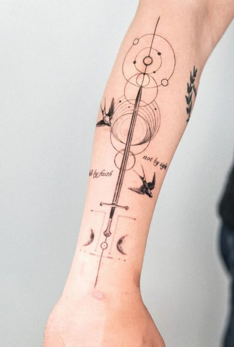 Ulna Tattoo, Small Male Tattoos, Symetric Tattoo, Vertical Tattoo, Tattoo Perna, Underarm Tattoo, Inspiring Tattoos, Small Forearm Tattoos, Spiritual Tattoos