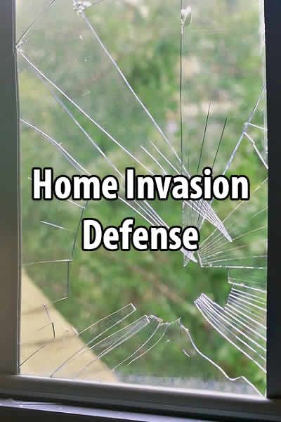 None of your preps will matter if someone invades your home and steals your stuff. That's why it's so important to think about home invasion defense. Home Invasion, Self Defense Tips, Home Security Tips, Wireless Home Security Systems, Best Home Security, Wireless Home Security, Urban Survival, Security Tips, Home Defense