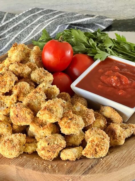 Crispy Tortellini, Potato Crockpot Soup, Savory Party Food, Tortellini Bites, Potato Crockpot, Easy Sauce Recipes, Homemade Bread Crumbs, Baked Tortellini, Dip Food