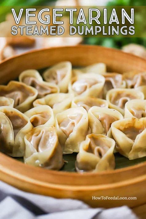 Vegetarian Dumplings Recipe, Chinese Steamed Dumplings, Dumplings Chinese, Recipes From Different Countries, Dumplings Recipe Chinese, Vegetarian Dumpling, Holistic Meals, Vegan Dumplings, Vegetable Dumplings