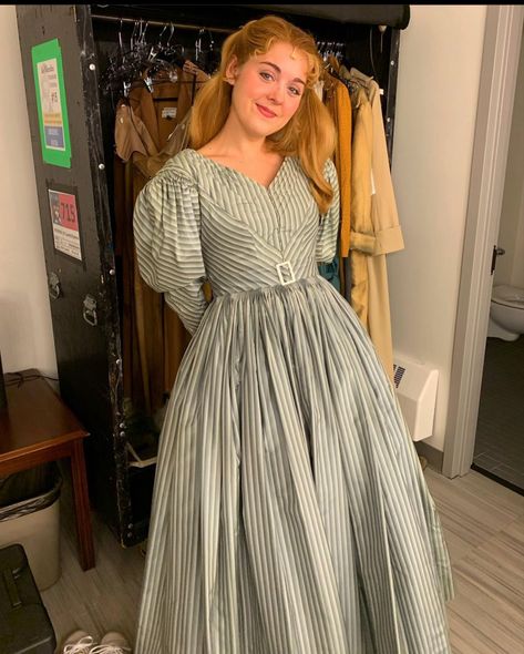 Cosette Les Miserables, Les Miserables Costumes, Narnia Costumes, Cute Tumblr Wallpaper, Les Miserables, Musical Movies, Stage Outfits, Musical Theatre, Eden