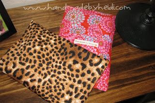 corn bag tutorial with washable cover -- via Handmade by Heidi Heating Pad Pattern, Diy Heat Pack, Diy Heating Pad, How To Make Corn, Teaching Sewing, Corn Bags, Heat Bag, Heating Pads, Feed Bags