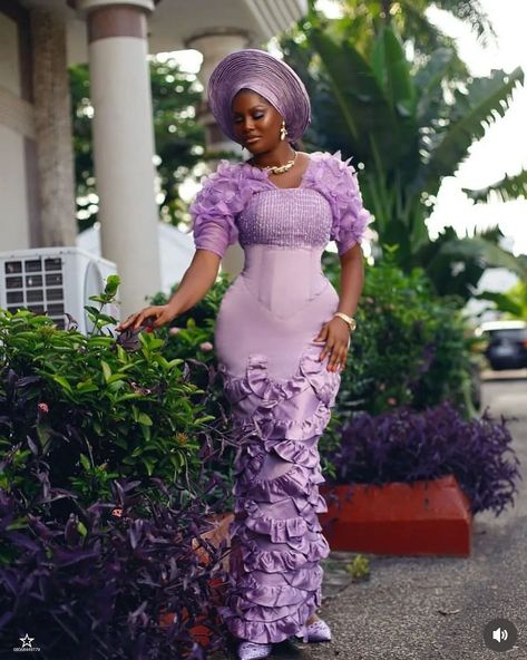 More beauty 😍 More Flowers 🌺 More Lilac 🟣 Dress: @nyore.eroyn Mua: @glambylj Asooke: @asookebydee Photography: @starzphotographyc . . . . Like this post and FOLLOW @journalofafashionaddict for more Inspo #ankarastyles#journalofafashionaddict #asoebi # #ankarafashion #ankaradress #ankarazone #ankarastyle #ankarastylesafrica #dress #viral #trending #explore #inspiratkion #wedding #weddingdress #nigeria #lagos #abuja #fashion #fashionstyle #fashionblogge,r #fashiondesigner #fashionweek #r... Asoebi Corset Styles, Asoebi Ankara Styles Classy 2022, Lace Asoebi Styles, Lace Styles For Wedding, Nigerian Fashion Designers, Corset Styles, African Lace Styles, Corset Style Tops, Kids Gown