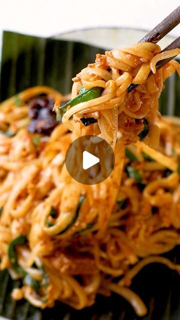 WoonHeng Chia on Instagram: "While I love to make my own rice noodles, @LotusFoods' Organic Traditional Pad Thai Rice Noodles come in handy when I'm in a time crunch! The texture is on point, and you can have a plate of delicious savory noodles in no time. What is your favorite noodle dish? Mine is definitely Char Kuey Teow, a delicious stir-fried flat rice noodle dish tossed in a savory sauce. The wok charred noodles are lip-smacking good. When I order this dish from the hawker stall, I love to ask for extra mung bean sprouts for the crunch. Check out the recipe below and on @lotusfoods' website and make some today!⁣
⁣
Ingredients⁣
- 1 pkg Lotus Foods Organic Traditional Pad Thai Rice Noodles⁣
- 1½ tbsp light soy sauce (or to taste)⁣
- 1 tbsp dark soy sauce (plus more for deeper color)⁣
- Savory Noodles, Pad Thai Rice, Char Kuey Teow, Pad Thai Rice Noodles, Organic Traditional, Thai Rice Noodles, Thai Rice, Dark Soy Sauce, Noodle Dish