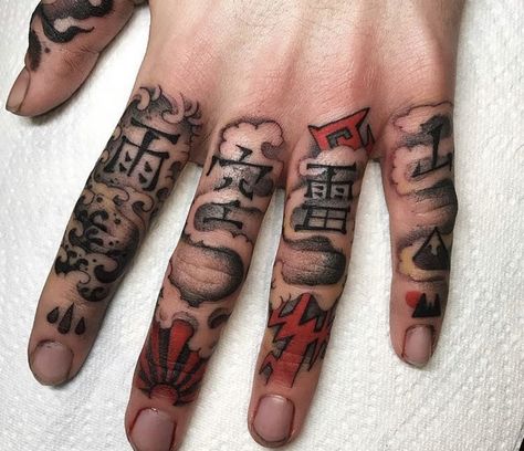 Yakuza Style Tattoo, Dragon Hand Tattoo, Japanese Hand Tattoos, Traditional Hand Tattoo, Irezumi Tattoo, Traditional Japanese Tattoo, Full Tattoo, Hand And Finger Tattoos, Irezumi Tattoos