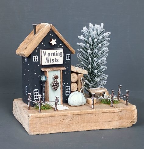 Christmas Eve Cottage | DriftwoodSails Wooden House Decoration, Driftwood Art Diy, Scrap Wood Crafts, Small Wooden House, Driftwood Projects, Pottery Houses, Wood Art Projects, Wooden Buildings, Wooden Houses