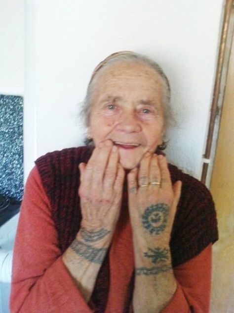 Croatian Tattoo, Grandma Tattoos, Catholic Tattoos, Woman With Tattoos, Traditional Women, Fresh Tattoo, Bosnia Herzegovina, Old Person, Śliczne Tatuaże