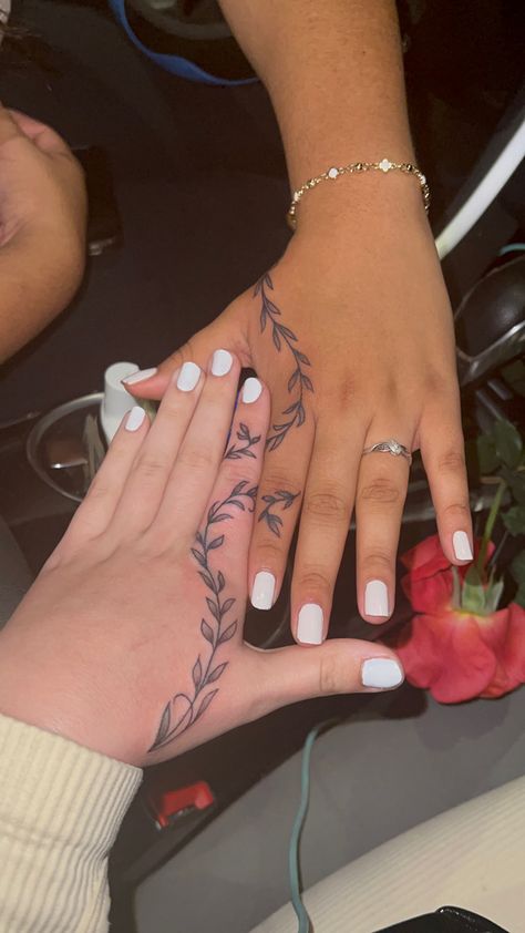 #matchingtattoos #bestfriendtattoos #tattooideas #matchingtat #viralpost #aesthetic #vinetattoo #tattoo #matching #viralpost Half And Half Matching Tattoos, Matching Tattoos For Best Friends Simple, Bestie Hand Tattoos, Finger Friendship Tattoos, Matching Birthday Tattoos, Cute Small Sister Tattoos, Friends Finger Tattoo, Unique Bestie Tattoos, Matching Tattoos For Three Best Friends