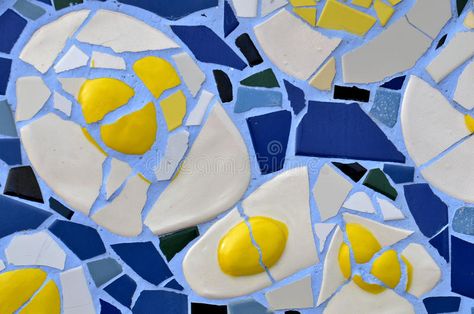 Egg Mosaic. Colorful egg mosaic on blue, green and black tiles Egg Mosaic, Mosaic Ceramic Tile, Art App, Coloured Grout, Mosaic Ceramic, Colorful Mosaic, Mosaic Garden Art, Huevos Fritos, Art Apps