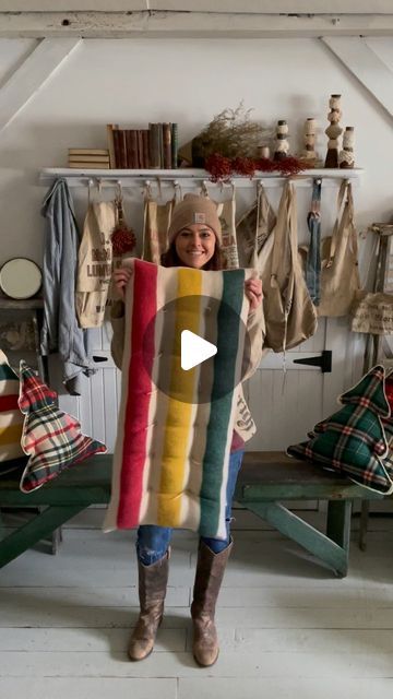 Christina Wade on Instagram: "Double-sided vintage wool blanket and vintage grain sack tufted bench cushions. I was working on more tree pillows today, but I had an itch to make some of these cushions soooo I just had to do it! I’ll have some of these for sale in my next restock, which is this Sunday November 6th at 7 PM EST in my Etsy shop, The Halsey Homestead. #christmasdiy #upcyclingproject #christmasdecoration #vintagewoolblanket #cozyvintagelife #etsyseller #antiquefarmhousedecor #classicchristmas #makersgonnamake #christmaspillows #woolpillow #christmasfarmhouse #farmhousedecor #cozychristmas #vintagefresh #countrysamplermagazine #fleamarketdecor #primitivefarmhouse #sewingprojects" Vintage Wool Blanket Pillows, Wool Blanket Upcycle, Country Sampler Magazine, Antique Farmhouse Decor, Vintage Grain Sack, Cabin Chic, Vintage Wool Blanket, Flea Market Decorating, Tufted Bench