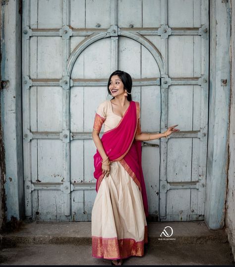 Simple Pattu Half Saree, Pattu Saree With Sleeveless Blouse, Dhavani Styling Ideas, Half Saree Lehenga Simple, Pavadai Thavani Design, South Indian Half Saree Look, Kerala Saree Styling, Half Sarees South Indian, Half Saree Draping Style