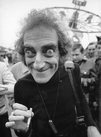 Marty Feldman, Young Frankenstein, 얼굴 드로잉, Desain Editorial, Face Drawing Reference, 인물 드로잉, Photo Vintage, Face Expressions, Interesting Faces