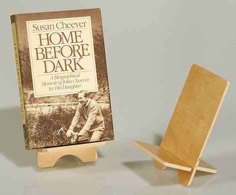 This natural wood book stands, from ClearDisplays.com, come apart to store flat. Book Easel, Wood Book Stand, Book Installation, Gift Shop Displays, Book Display Stand, Magazine Display, Single Book, Vendor Displays, Book Business