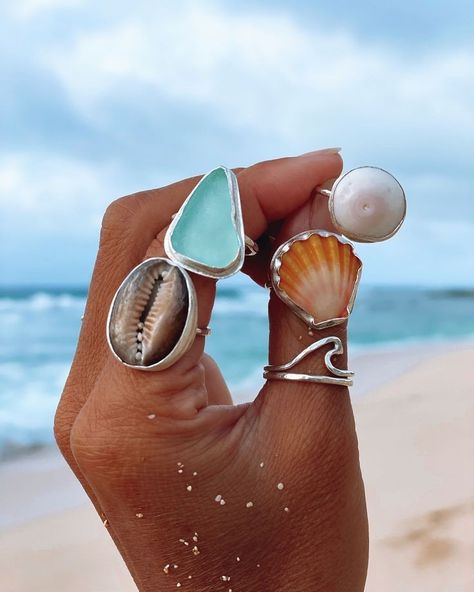 Sea Glass Rings, Sunrise Shell, Surf Jewelry, Mermaid Jewelry, Seashell Jewelry, Puka Shell, Shell Ring, Bezel Ring, Funky Jewelry