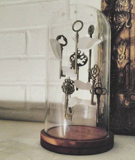 Harry Potter Office, Nerd House, Harry Potter Weihnachten, Flying Keys, Nerd Home, Harry Potter Bedroom Decor, Harry Potter Christmas Decorations, Nerd Decor, Imprimibles Harry Potter