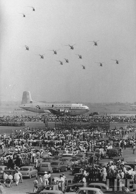 Karachi Airport, Old Pakistan, Pakistan History, Partition Of India, Indus Civilization, Pakistan Defence, Turkey Lover, History Of Pakistan, Pakistani Culture