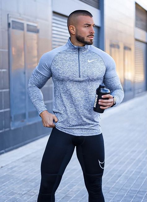 [Sponsored] 53 Trendy Active Wear Gym Ideas This Winter You Will Ever Need #menstyle Workout Outfits Men Athletic Wear, Sport Outfits Men Gym, Athletic Outfits Men Gym, Outfit Ejercicio, Mens Workout Outfits, Mens Gym Outfits, Gym Fits Men, Training Outfit Men, Mens Gym Wear