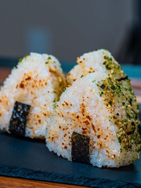 Tuna Onigiri Recipe, Salmon Onigiri Recipe, Onigiri Tuna, Spicy Tuna Onigiri, Tuna Onigiri, Salmon Onigiri, Japanese Mayo, Onigiri Recipe, Tuna Mayo