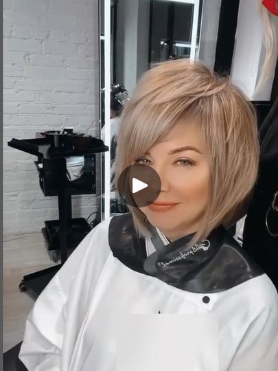 421K views · 2.6K reactions | Împrospătează-ți stilul cu o tunsoare bob în scări și nuanțe de blond! 🌟 Perfectă pentru un look dinamic și elegant. ✨

#TunsoareBob #BobÎnScări #ParBlond #Frumusețe #InspiratiePar #Coafura #LayeredBob #BlondeHair #NewLook #HairStyle #HairGoals #HairTrends #TunsoareFemei #haircut #bobhaircut #blondehair | Tunsori la moda | Tunsori la moda · Original audio Bob Lung, Hair 2024, Blonde, Hair Styles, Hair