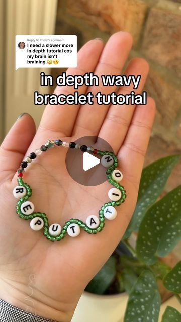 auras moonstone 🌙✨ on Instagram: "This tutorial is more in depth for everyone that was asking for one! Hope this helps 🫶🏻💚   My Etsy is linked in my bio 🐍🖤  #taylorswift #friendshipbracelets #tutorial #reputation #erastour" Invisible String Bracelet Tutorial, Reputation Bracelet Ideas, Reputation Bracelet, Fabric Bracelets Diy, Fabric Bracelets, Friendship Bracelets Tutorial, Snake Bracelet, Friendship Bracelets Designs, Beaded Crafts