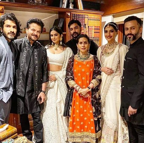 Diwali Looks Of Bollywood Celebs To Steal For Wedding Season October Trends, Lehenga Color Combinations, Anand Ahuja, Sabyasachi Sarees, Minimal Makeup Look, Golden Saree, Anil Kapoor, Rhea Kapoor, Diwali Outfits