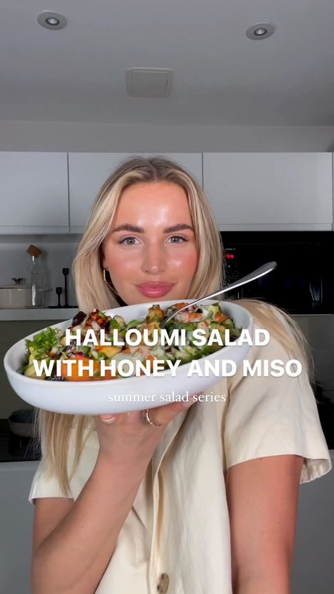 Honey Halloumi Salad, Emily English Recipes, Em The Nutritionist, Seared Halloumi, Halloumi Bowl, Cavolo Nero Recipe, Halloumi Wrap, Nutritionist Recipes, Halloumi Recipes