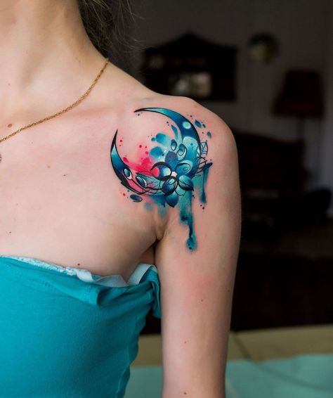 Cute moon with flowers and watercolor splashes, girl's shoulder tattoo by Kateryna Zelenska, an artist based in Warsaw, Poland. Colored Moon Tattoo, Front Shoulder Tattoos, Girl Shoulder Tattoos, Moon Tattoo Designs, Flower Tattoo Shoulder, Flower Tattoo Sleeve, Latest Tattoos, Floral Moon, Shoulder Tattoos For Women