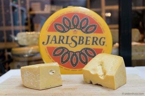 The Norwegian Jarlsberg cheese is world famous for its mild, nutty, and sweet flavor, combined with a creamy and soft consistency. What is the secret recipe of the Jarlsberg cheese? Jarlsberg Cheese Recipes, Cheese Benefits, Jarlsberg Cheese, Roquefort Cheese, Jarlsberg, Farmer’s Cheese, Healthy Cheese, Cheese Brands, Gourmet Cheese