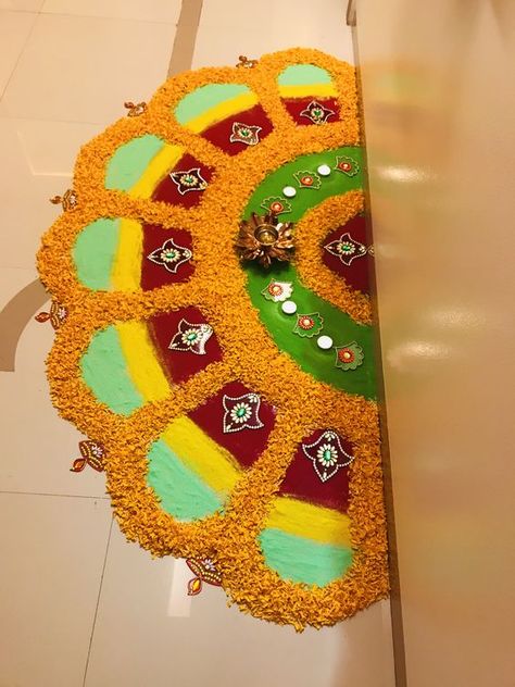 Pookolam Design, Wedding Diy Flowers, Paper Flowers Diy Wedding, Paper Flowers Wedding Bouquet, Diwali Happy, Diy Paper Flowers, Easy Rangoli Designs Diwali, Diwali Decorations At Home, Simple Rangoli Designs Images