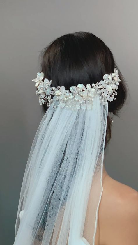 Wedding Hairstyles With Short Veil, Wedding Hair Accessories With Veil, Bridal Hairstyles With Veil, Long Veils Bridal, Crystal Veil, Veil Ideas, Bridal Veils And Headpieces, Veil Crystal, Wedding Hair Head Piece