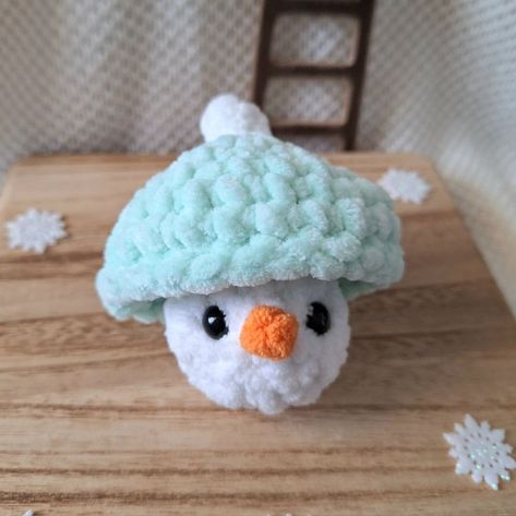 Hand Crafted Toys | Crocheted Snowman Pop Toy | Color: Green/White | Size: None Easy Crocheted Christmas Gifts, Crochet Therapy Toys, Crochet White Elephant Gift, Crochet Pop It, Christmas Crafts Ideas For Kids, Snowman Crochet Patterns Free, Crochet Fidget Toys Free Pattern, Crochet Fidget Toys, Crocheted Snowman