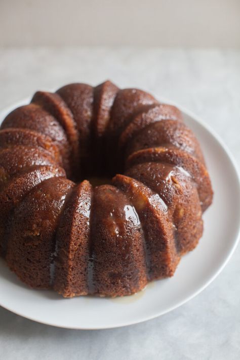 Apple Cake with Honey Cider Glaze Zoe Bakes Recipes, Zoe Bakes, Caramel Apples Homemade, Apple Bundt Cake, Glaze For Cake, Ginger Cake, Fall Cooking, Homemade Caramel, Glaze Recipe