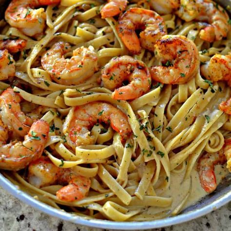 Cajun Shrimp Pasta, Cajun Shrimp, Think Food, Shrimp Pasta, Food Goals, Pasta Recipe, Food Obsession, Pretty Food, Aesthetic Food