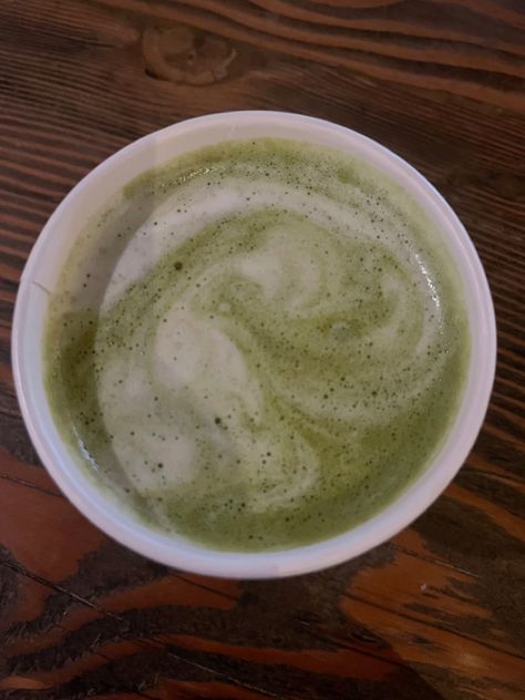 hot matcha latte with oat milk Hot Green Tea Aesthetic, Warm Matcha Latte, Hot Matcha Latte, Hot Matcha Aesthetic, Hot Matcha, Matcha Foods Aesthetic, Green Aesthetics, Hot Green, Green Tea Latte