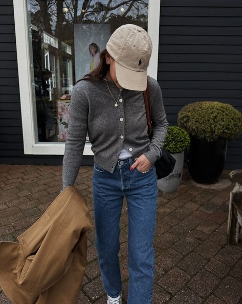 NEW ALMINA DISCOUNT CODE - JESSI How To Wear A Grey Cardigan, How To Style A Grey Cardigan, Dark Gray Cardigan Outfit, Gray Bag Outfit, Grey Cardigan Outfit Casual, Dark Grey Cardigan Outfit, Gray Cardigan Outfit, Grey Cardigan Outfit, Updated Closet