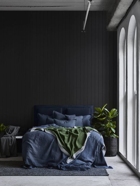 How to Create a Moody Master Bedroom you can Escape to Navy Blue Bedding, Hotel Bedroom Design, Navy Bedrooms, Navy Blue Bedrooms, Big Bedrooms, White Linen Bedding, Bedroom Panel, Contemporary Bed, Bed Linens Luxury