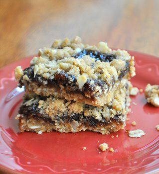 Fig Crumble Bars. Date Squares Recipe, Fig Crumble, Peanut Butter Squares Recipe, Fig Oatmeal, Fig Preserves Recipe, Date Filling, Fig Butter, Fig Preserves, Low Carb Protein Bars