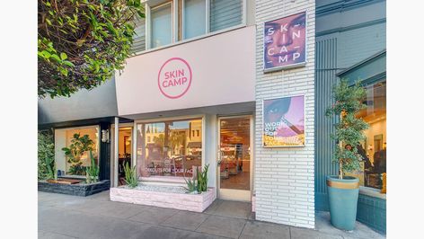 #Facial #Workout Studio Opens in #LA.. Facial Workout, Skincare Studio, Workout Studio, Skin Gym, Detox Facial, Massage Bar, Pink Coloring, Facial Bar, Barbershop Design