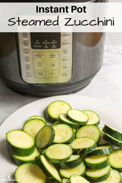 With this simple and easy steamed veggie recipe your Instant Pot will see a lot of use this year! Fresh zucchini steamed in the Instant Pot in just 2 minutes. This no hassle recipe is a perfect way to use up extra zucchini when it's in season! Instapot Zucchini Recipes, Instant Pot Zucchini Recipes, Instant Pot Zucchini, Extra Zucchini, Steamed Zucchini, Zucchini Dishes, Cook Zucchini, Instant Pot Steam, Veggie Recipe