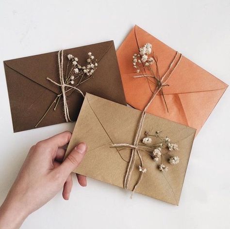 Diy Aesthetic Envelope, Envelope Design Aesthetic, Aesthetic Envelope Template, Aesthetic Envelope Design, Letter Envelope Aesthetic, Minimal Card Design, Envelope Aesthetic, Aesthetic Envelope, Boho Cards