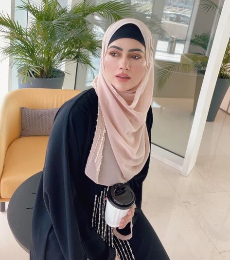 Sana Khan Gives A Befitting Reply To A User Trying To Troll Her For Wearing 'Hijab' Sana Khan Hijab, Wearing Hijab, Sana Khan, Mens Fashion Dressy, Bollywood Couples, Hijabi Fashion Casual, Muslim Women Hijab, Scarf Women Fashion, Hijabi Fashion