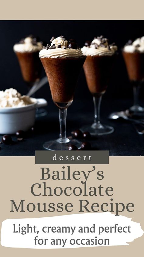 This Chocolate Bailey's Mousse is a a deliciously decadent Irish Cream dessert that will have your tastebuds doing an Irish jig! Fluffy chocolate mousse made with Baileys Irish Cream topped with fresh coffee-infused whip. Baileys Irish Cream Dip, Baileys Mousse Recipes, Baileys Smores Recipes Drinks, Baileys Chocolate Mousse Recipe, Baileys Mousse, Irish Cream Desserts, Bailey Mousse, Chocolate Mousse Desserts, Irish Cream Coffee