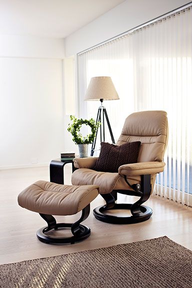 Stressless | Sunrise Recliner #shopthetinroof http://www.thehanleycollection.com/Stressless%20by%20Ekornes.inc Stressless Chair, Stressless Furniture, Stressless Recliner, Reclining Office Chair, Old Sofa, High Table, Office Workspace, Eames Lounge Chair, New Furniture