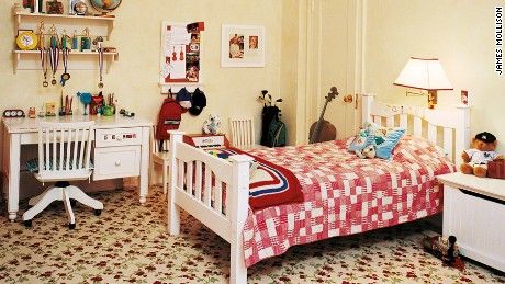 Children's bedrooms around the world - CNN.com Nursery Closets, Continent Boxes, Youth Ministry Ideas, Youth Worker, Moving Photos, Teen Rooms, Children Portraits, Essay Contests, My Father's World