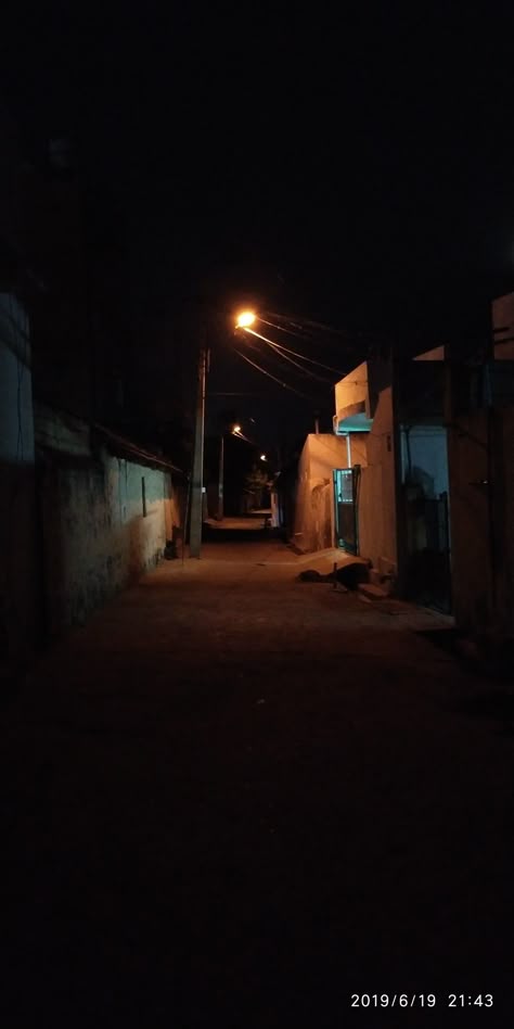 Night Street Images, Village Night Photography, Night Time Street Photography, Streets Aesthetic Night, Night Athestic, Night Street Lights Aesthetic, Night Street Wallpaper, Late Night Street Aesthetic, Streets At Night Aesthetic