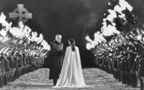 Still from the movie First Knight - If I have an outdoor wedding I would want to walk down an aisle of torches at night like this scene. Story Concepts, Julia Ormond, Movie Nerd, Masterpiece Theater, First Knight, Recent Movies, Period Dress, Medieval World, Special Images